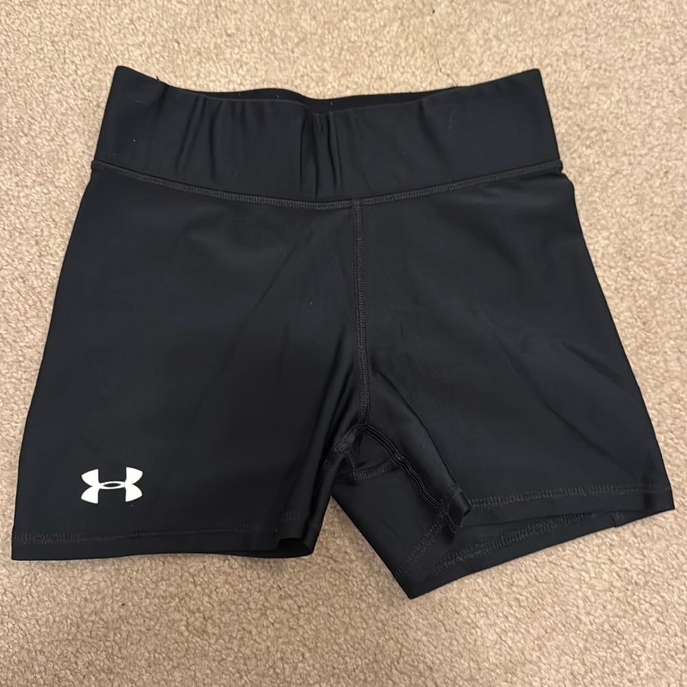 Under Armour, black spandex shorts size small